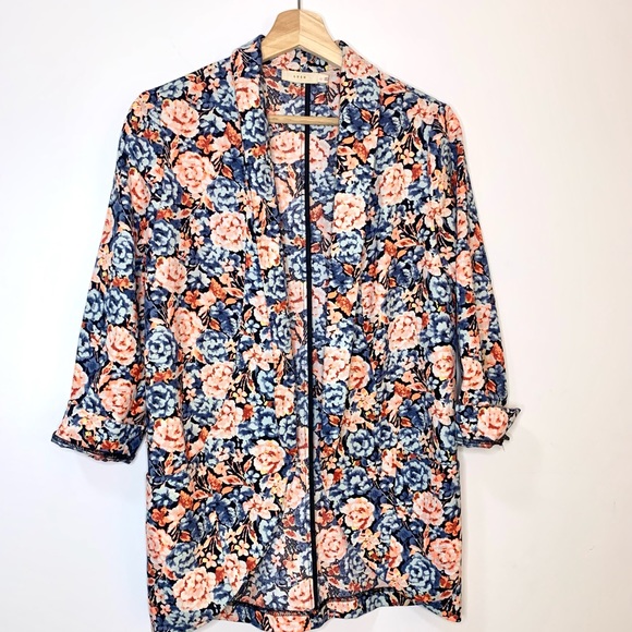 Women Lush Floral Open Front Blazer Size XS - Picture 2 of 6